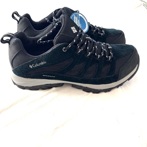 NWT Columbia Men\'s Crestwood Waterproof Black hiking Shoes SZ 10